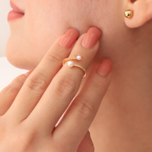 ANILLO . C/FLORES EN BAÑO DE ORO