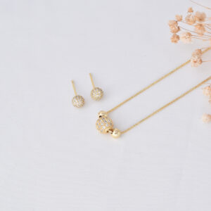 JUEGOS  C/ PIEDRAS EN BAÑO DE ORO