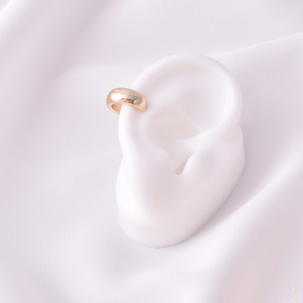EARCUFF HILO EN BAÑO DE ORO