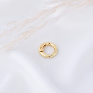 EN GOLD FILLED FIGURA ESMALTADO EN HERRAJES