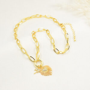 CADENA . C/ DIJES EN BAÑO DE ORO